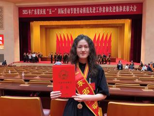 弘扬劳模精神，书写奋斗华章--...
