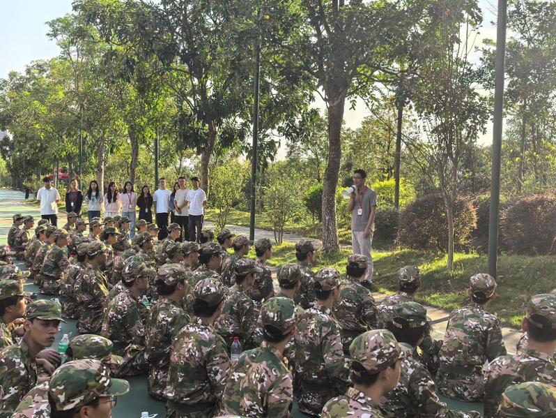 情系训场，关怀成长：计算机学院...