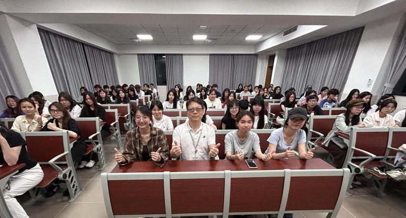 经济管理学院开展班委安全与心理...