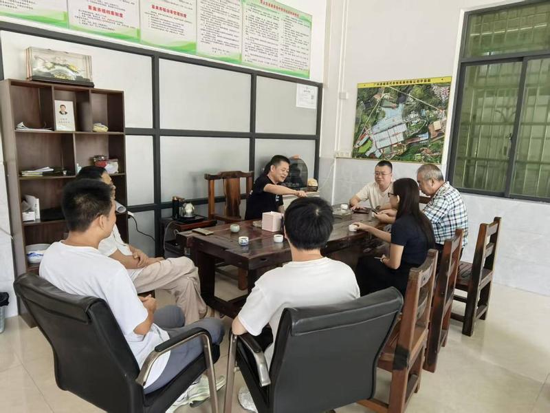 我校动物医学院赴广州德盛现代农...