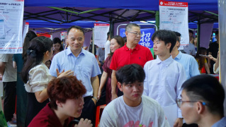 珠海长隆亮相我校校招，开启校企...